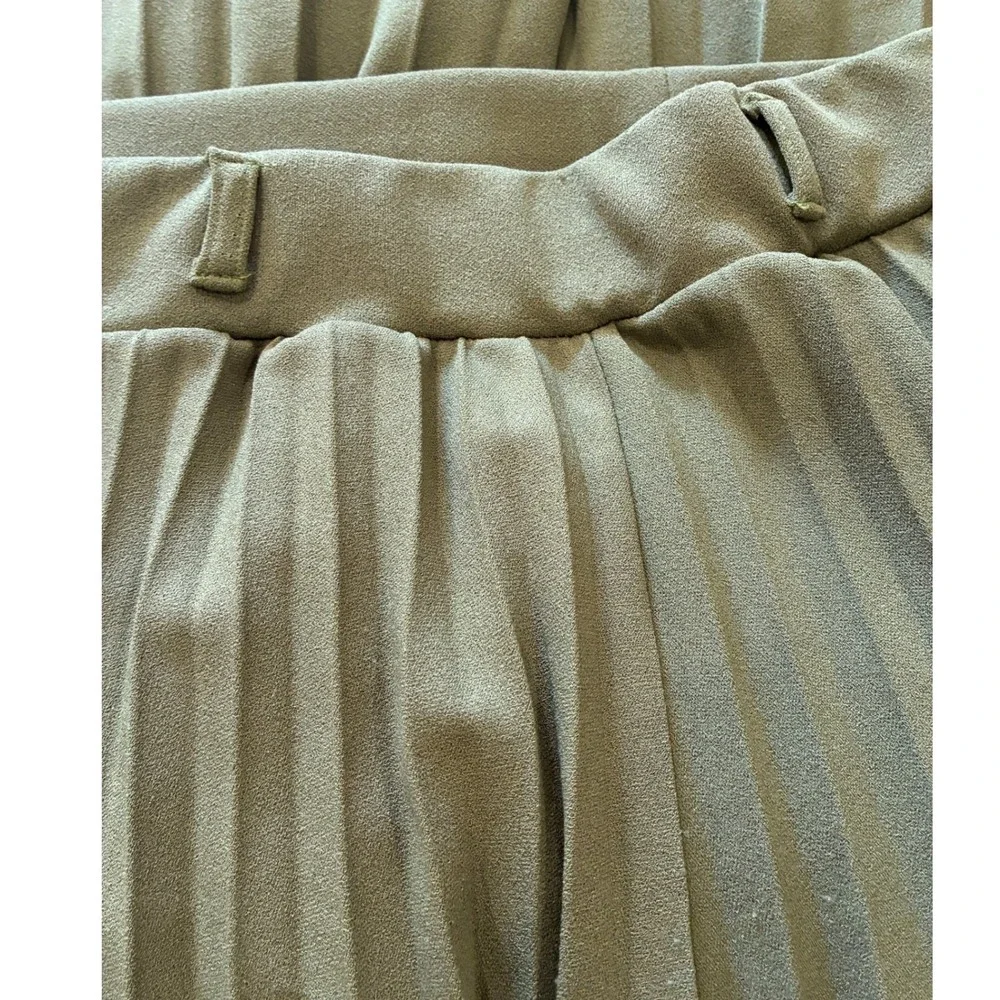 Elizabeth & Nicole Olive Green Pleated Midi Skirt - PL- Classic Academic